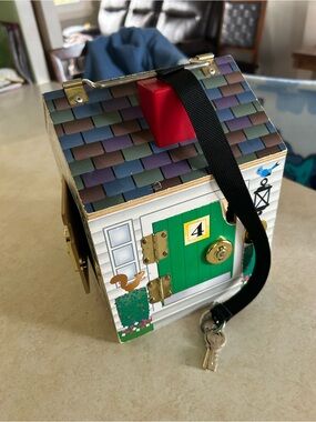Melissa & Doug take alone wooden doorbell house with numbered keys